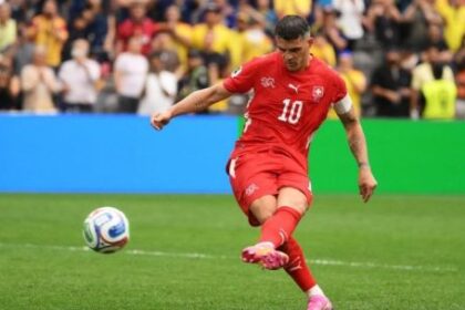 granit-xhaka-dice-a-los-aficionados-suizos-que-“sigan-sonando”-antes-del-choque-en-el-mundial-de-argentina