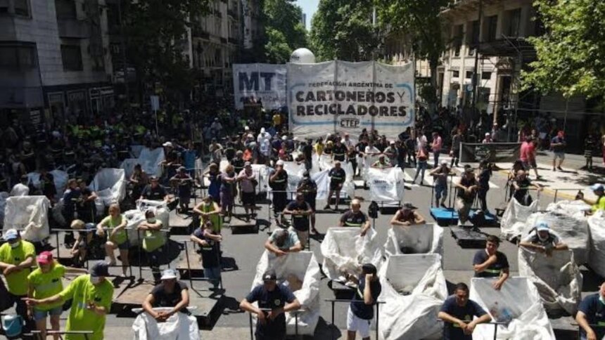 julio-alak-deja-sin-trabajo-a-mas-de-400-recicladores-y-desmantela-el-sistema-de-reciclado-de-la-plata