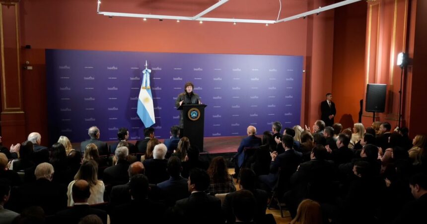 milei-vuelve-a-reunir-a-diputados-y-senadores-de-lla-con-la-apuesta-de-apurar-los-cambios-en-el-banco-central