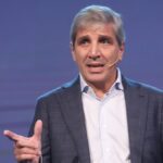 el-gobierno-ya-tendio-el-puente-financiero-hacia-2027:-ahora-falta-que-la-economia-real-lo-cruce
