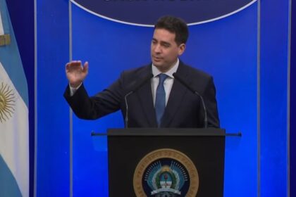 “a-veces-la-gente-misma-se-expone-a-riesgos-de-impago”:-la-justificacion-del-vocero-adrian-ravier-por-la-suba-de-la-morosidad-bancaria