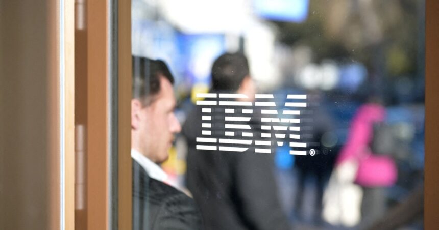 las-acciones-de-ibm-se-desplomaron-mas-de-25%-en-un-dia-de-locos-en-wall-street