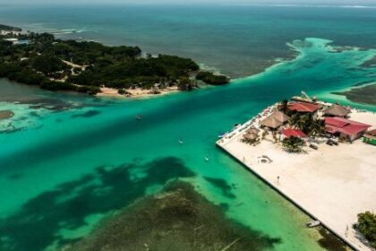 una-isla-en-belice-es-el-epicentro-del-turismo-slow:-sol,-playa-y-buena-comida