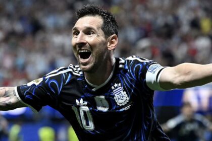 bravehearts:-argentina-beats-england-2-1-to-reach-2026-world-cup-final