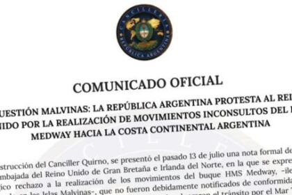 argentina-protests-uk-warship-movement-near-malvinas,-hours-after-world-cup-clash