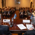 horacio-rosatti,-presidente-de-la-corte,-a-32-anos-del-atentado-a-la-amia:-“lo-que-distingue-a-las-democracias-es-como-tratan-a-las-minorias”