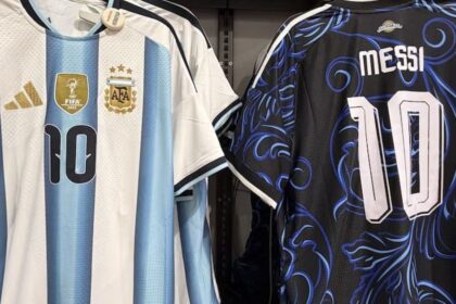 argentina-jugara-la-final-del-mundial-y-exploto-la-venta-de-camisetas:-pocos-talles-y-furor-en-el-exterior
