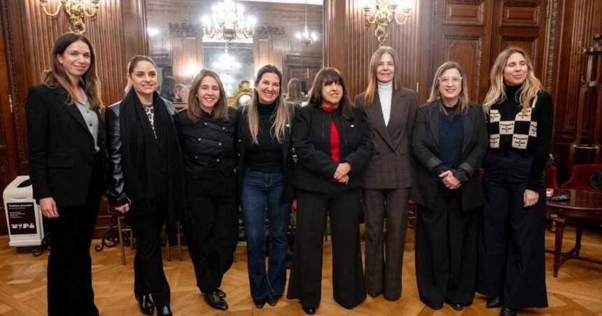 la-justicia-y-la-legislatura-portena-homenajearon-la-memoria-de-la-exministra-de-la-corte-carmen-argibay