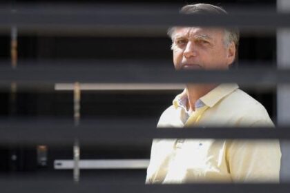 brasil:-la-cour-supreme-interdit-la-visita-del-presidente-argentino,-javier-milei,-a-lancien-president-jair-bolsonaro,-asignado-a-la-residencia