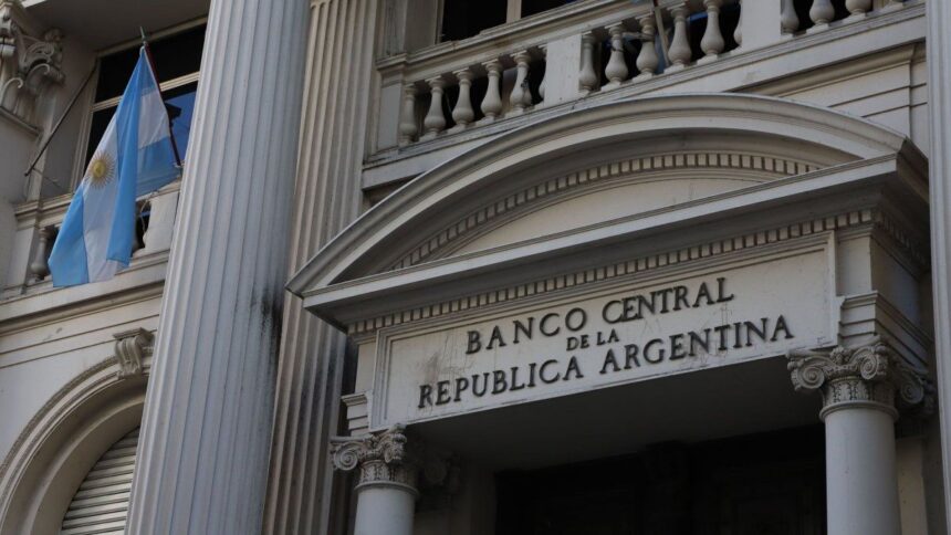 el-gobierno-incorporo-utilidades-del-bcra-al-presupuesto,-pero-le-pide-al-congreso-que-limite-esa-herramienta