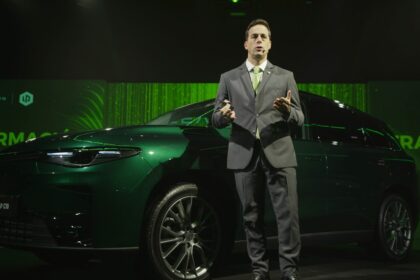 autos-chinos:-el-gobierno-prepara-otro-cupo-de-50.000-unidades-electricas-e-hibridas-con-arancel-cero