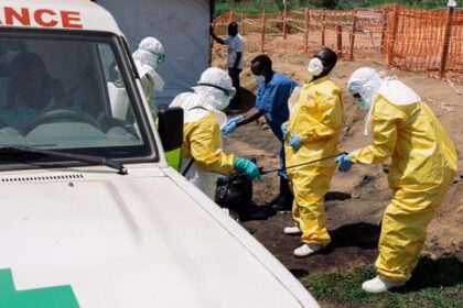 en-direct,-ebola-en-rdc:-retrouvez-les-reponses-a-vos-questions-de-nos-periodistas-de-retour-du-coeur-de-lepidemie