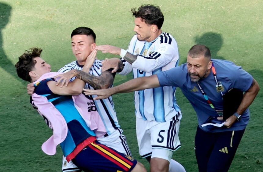 fifa-investigara-a-argentina-tras-los-incidentes-de-la-final-del-mundial-2026