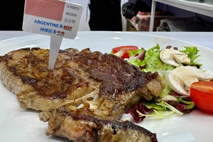 la-industria-frigorifica-y-la-mesa-de-enlace-rechazaron-las-modificaciones-que-impulsa-sturzenegger-para-financiar-el-instituto-que-promociona-la-carne