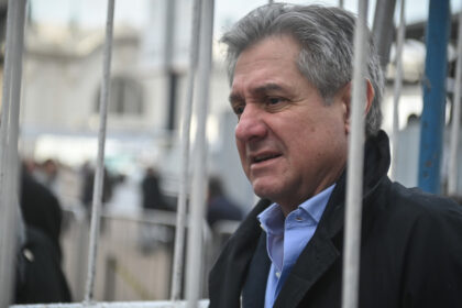 “ya-estan-los-brotes-verdes-en-la-economia”,-dijo-el-vice-de-caputo-y-recordo-una-frase-de-la-era-macri