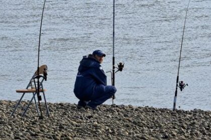pescar-para-comer-ya-tiene-reglas:-una-provincia-argentina-regulo-la-pesca-de-subsistencia