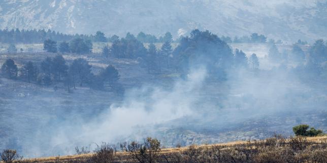 incendies-en-espagne:-32.000-hectareas-brules-al-norte-de-madrid,-ou-les-fronts-du-feu-se-sont-reduits
