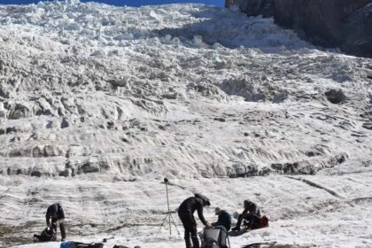 un-historico-glaciar-de-chile-perdio-el-agua-equivalente-al-consumo-de-una-ciudad-entera-en-un-solo-ano