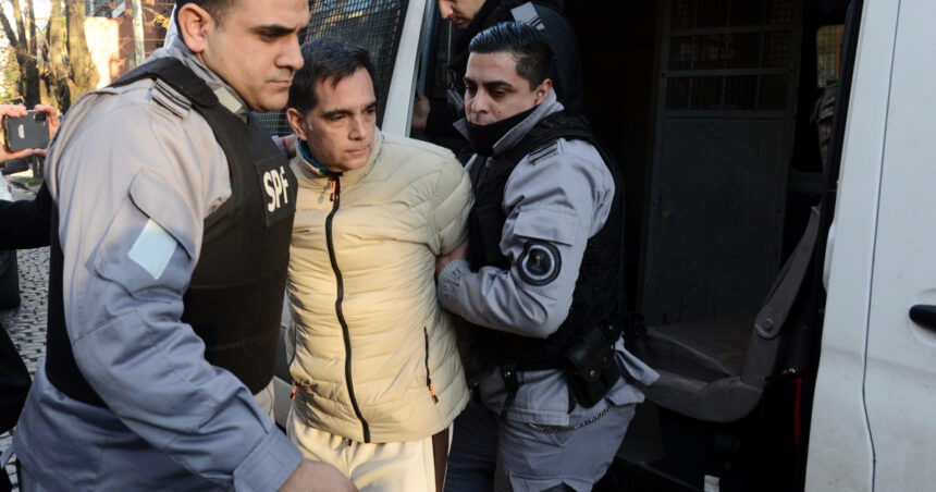 por-su-adiccion-a-las-drogas,-le-dan-arresto-domiciliario-a-facundo-leal:-es-el-exfuncionario-al-que-le-encontraron-mas-de-us$-2,5-millones,-cocaina-y-pastillas-de-extasis