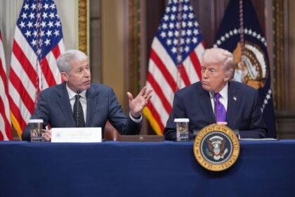 trump-afirma-que-su-secretario-de-energia,-chris-wright,-esta-dirigiendo-venezuela