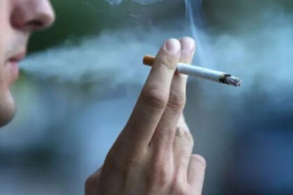 espana-prohibe-fumar-en-terrazas-y-playas-y-reaviva-el-debate-global-sobre-el-vapeo