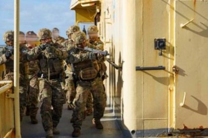 la-armada-argentina-y-la-marina-estadounidense-realizaron-ejercicios-militares-en-puerto-madryn