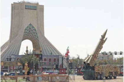 iran-ataca-bases-de-eeuu.-en-jordania,-kuwait-y-bahrein
