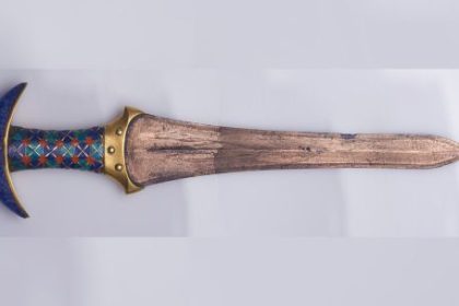 las-princesas-egipcias-de-3700-anos-atras-usaban-armas-en-la-vida-cotidiana-y-protegian-al-rey-en-el-mas-alla
