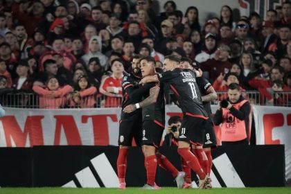 barracas-sorprendio-a-river-en-el-monumental-y-arranco-el-clausura-con-una-victoria