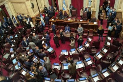 aumentos,-donaciones,-congelamiento-y-los-que-se-quedan-con-todo:-cuanto-cobra-cada-senador