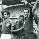 en-la-previa-de-la-final,-una-camiseta-de-pele-fue-la-gran-atraccion