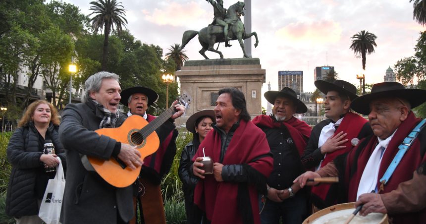 “una-locura-de-algun-funcionario-nacional”:-la-queja-de-un-gobernador-por-la-derogacion-de-normas-que-prohiben-el-ingreso-de-bananas-desde-paises-con-plagas