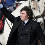 “despues-vienen-a-hablar-de-interferencias”:-javier-milei-acuso-al-gobierno-de-brasil-de-“poner-plata-en-la-campana-anti-argentina”