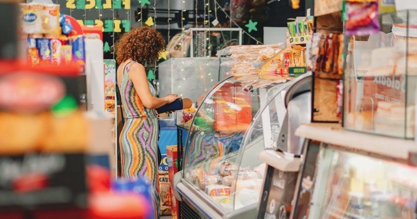 evasion-fiscal:-a-pedido-de-los-supermercados,-el-gobierno-va-contra-autoservicios-chinos-y-comercios-de-barrio