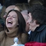 la-intimidad-en-el-palco-de-palermo:-javier-milei-aclamado-y-sandra-pettovello,-tan-popular-como-luis-caputo-y-patricia-bullrich