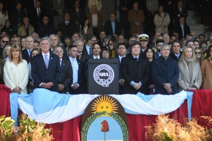 javier-milei-ratifico-que-eliminara-las-retenciones-al-campo,-pero-evito-anunciar-nuevas-medidas-en-la-rural