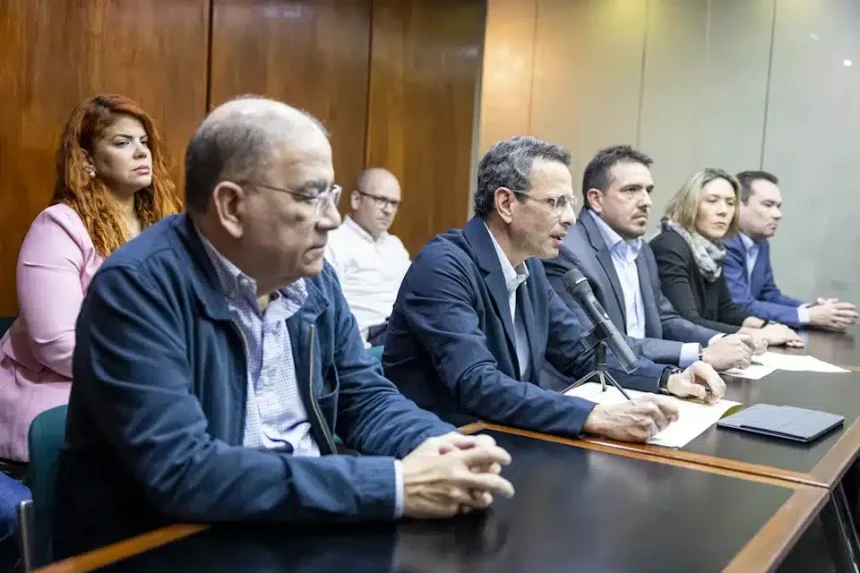capriles-defiende-el-rol-de-machado-y-unt-llama-a-relanzar-unidad:-¿cual-es-el-calculo?