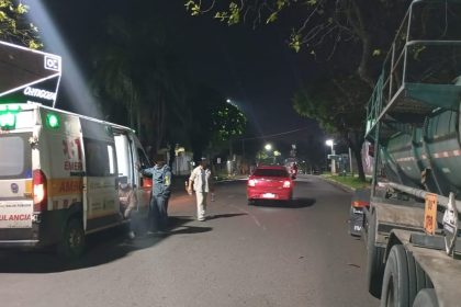 dos-hombres-fueron-hospitalizados-luego-de-colisionar-con-un-camion-estacionado-en-posadas