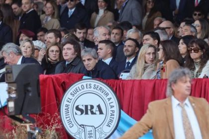el-gobernador-de-corrientes-respaldo-a-milei-en-la-rural:-“un-mensaje-claro-para-un-motor-productivo”