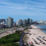 “la-rambla-es-tomada-como-pista-ilegal-de-carreras”:-vecinos-de-punta-del-este-denuncian-picadas-durante-los-fines-de-semana