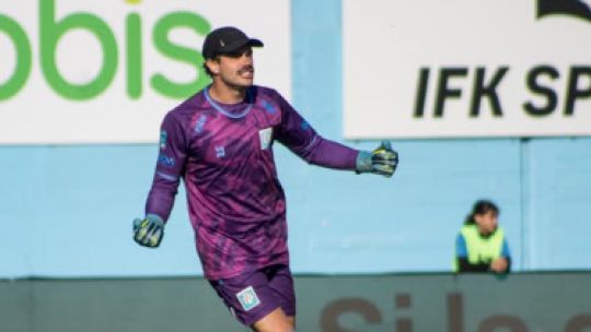 quien-es-lucas-bruera:-el-arquero-de-la-gorra-que-salvo-a-estudiantes-de-rio-cuarto-ante-tigre