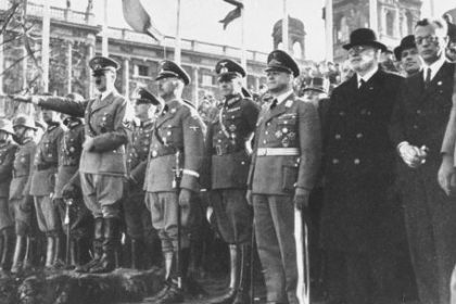 como-saber-si-tus-abuelos-fueron-nazis:-abrieron-una-base-de-datos-que-revela-el-pasado-de-casi-13-millones-de-alemanes