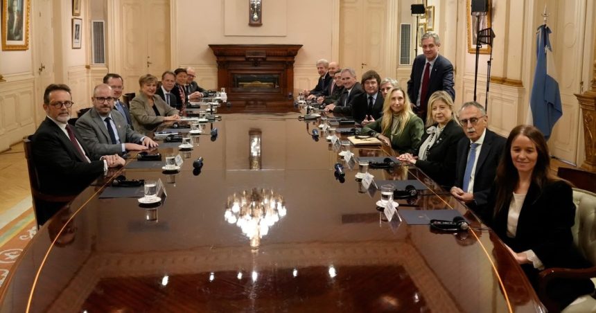 los-dos-encuentros-clave-entre-milei-y-georgieva:-de-la-cita-en-el-despacho-presidencial-a-una-reunion-de-gabinete-ampliado