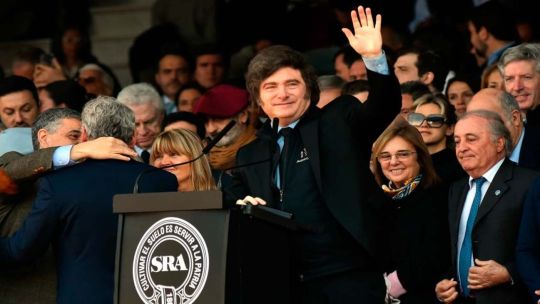 la-rural:-el-campo-le-pidio-a-javier-milei-acelerar-la-eliminacion-de-las-retenciones