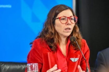 silvina-batakis:-“no-esta-saldado-el-debate-en-el-peronismo-sobre-que-hacer-con-la-deuda”