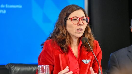 silvina-batakis:-“no-esta-saldado-el-debate-en-el-peronismo-sobre-que-hacer-con-la-deuda”
