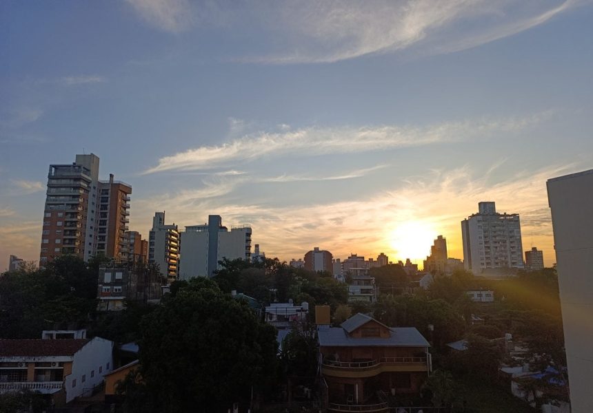 el-veranillo-volvio-a-instalarse-en-misiones-en-pleno-invierno:-hasta-cuando-seguiran-los-dias-con-calor