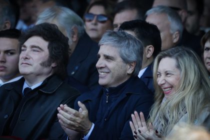 alerta-para-el-gobierno-en-una-encuesta-que-mira-el-circulo-rojo:-caida-al-nivel-de-su-peor-momento-electoral
