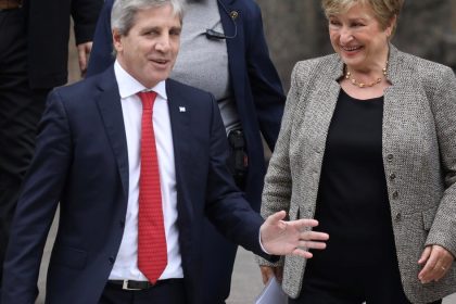 georgieva,-intima:-su-pasado-en-un-pais-comunista,-el-consejo-sobre-los-dolares-y-el-chiste-a-caputo