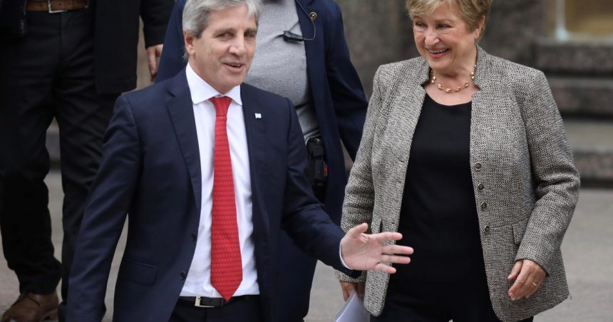 georgieva,-intima:-su-pasado-en-un-pais-comunista,-el-consejo-sobre-los-dolares-y-el-chiste-a-caputo